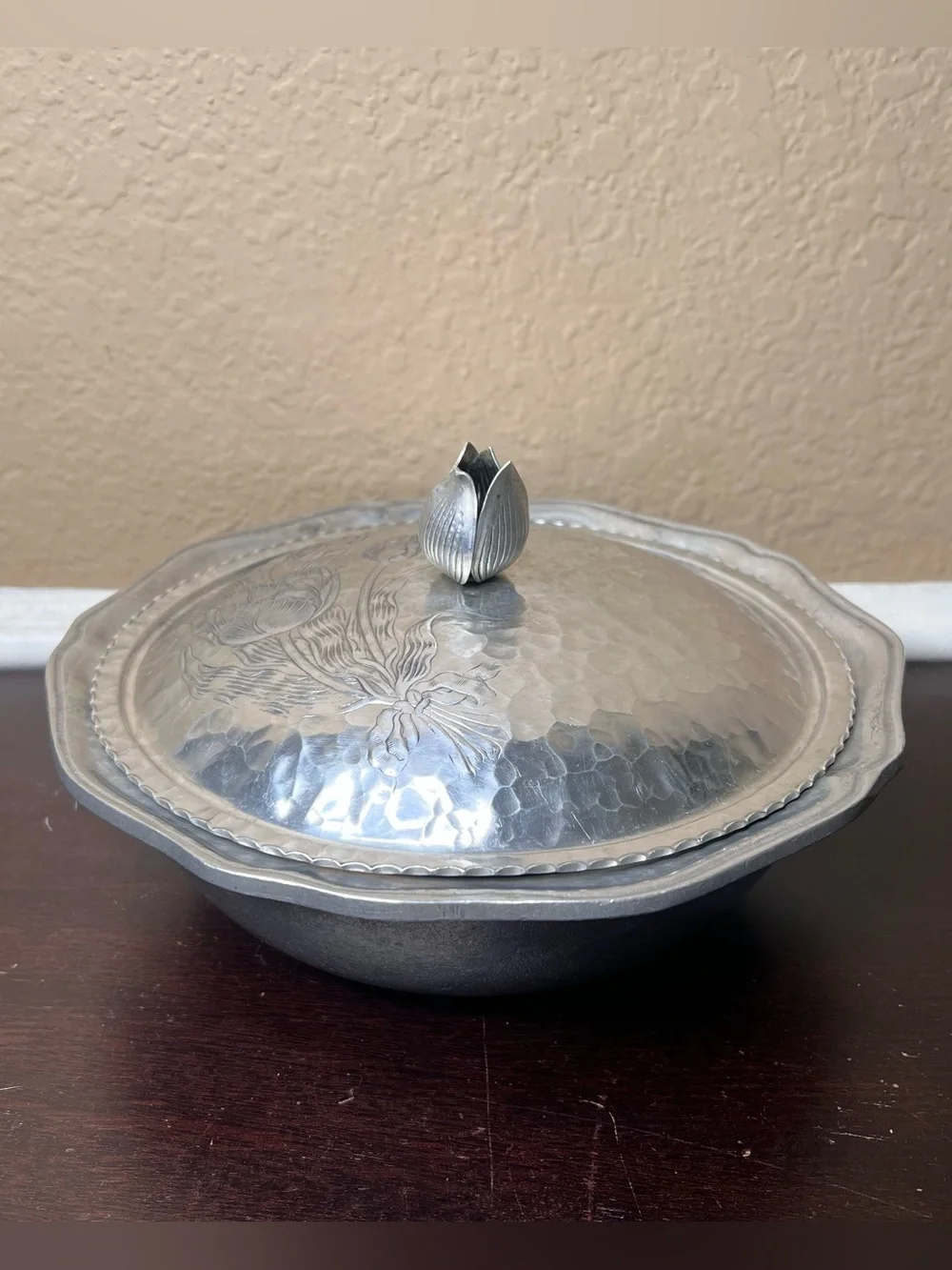 Vintage 1940s Wilton Mount Tulip Covered Aluminum Bowl